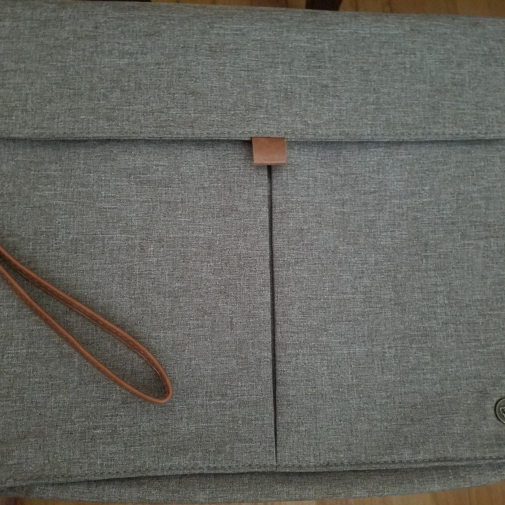 NWOT PKG Wingman Waterproof 14" Laptop case